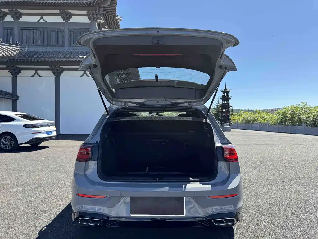 Volkswagen Golf 2023 — фото 21