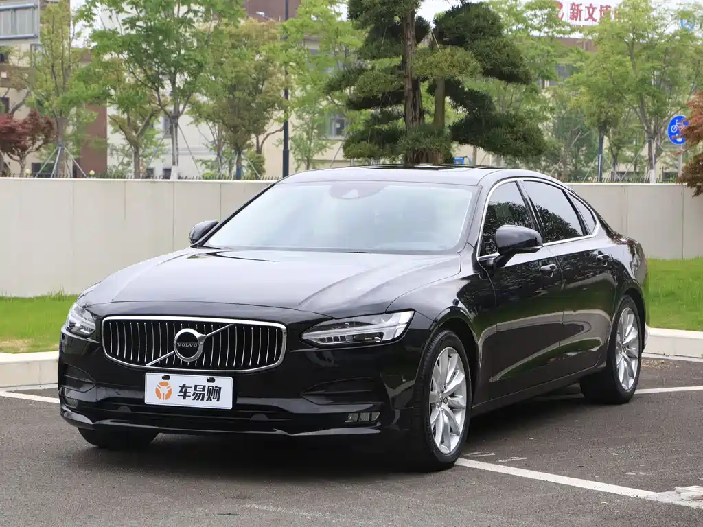 Volvo S90 2018 — фото 1