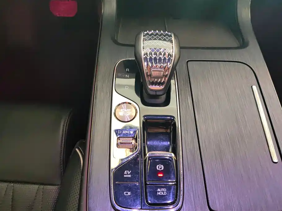 GAC Motor Trumpchi GS8 2022 — фото 16