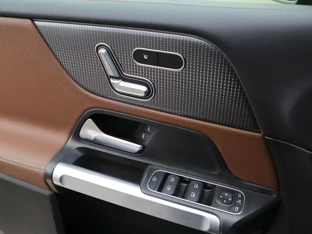 Mercedes-Benz GLB 2020 — фото 10
