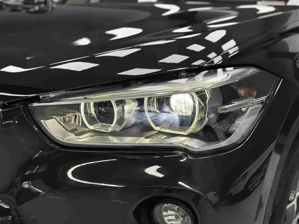 BMW X1 2019 — фото 7