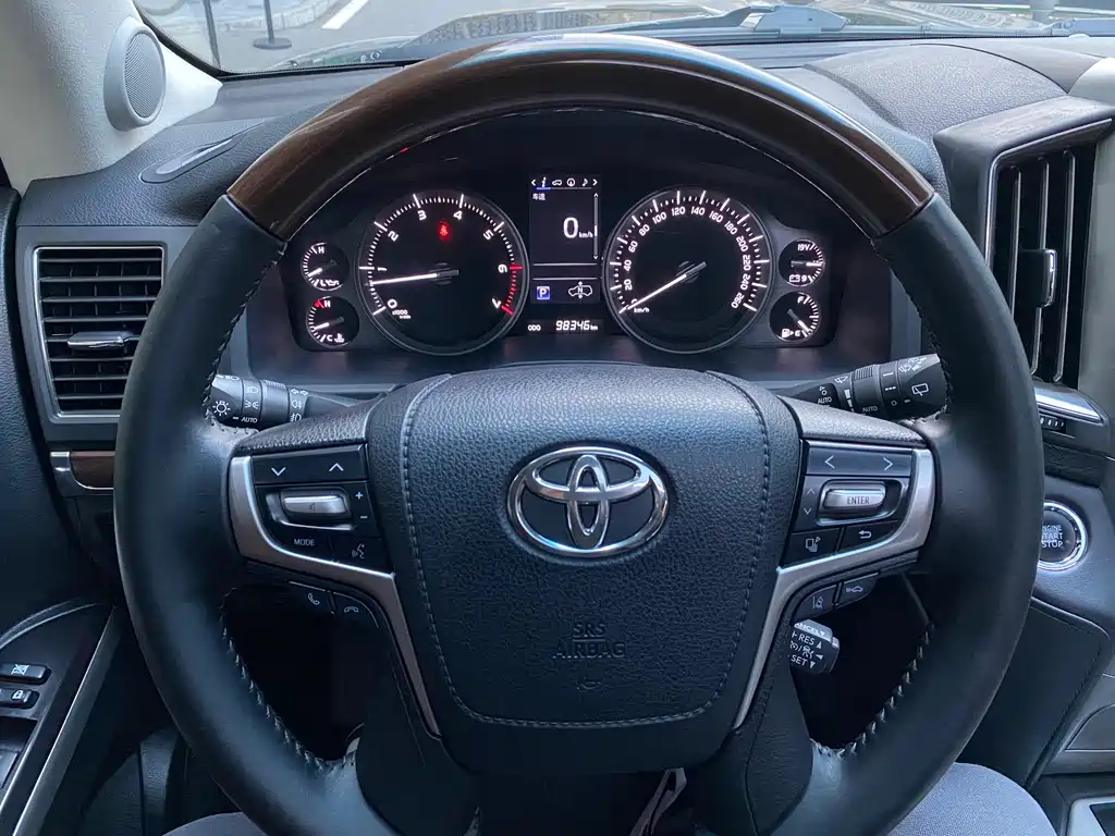Toyota Land Cruiser 2019 — фото 20