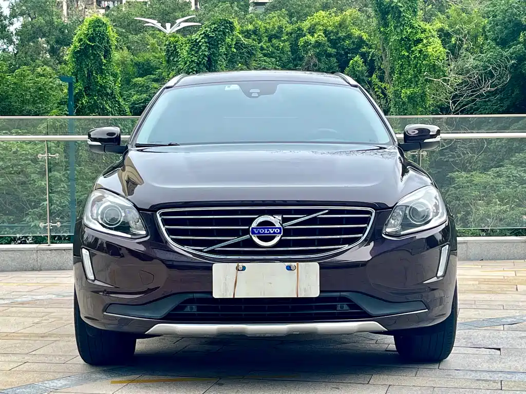 Volvo XC60 2017 — фото 2