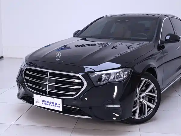 Mercedes-Benz E-Class 2025