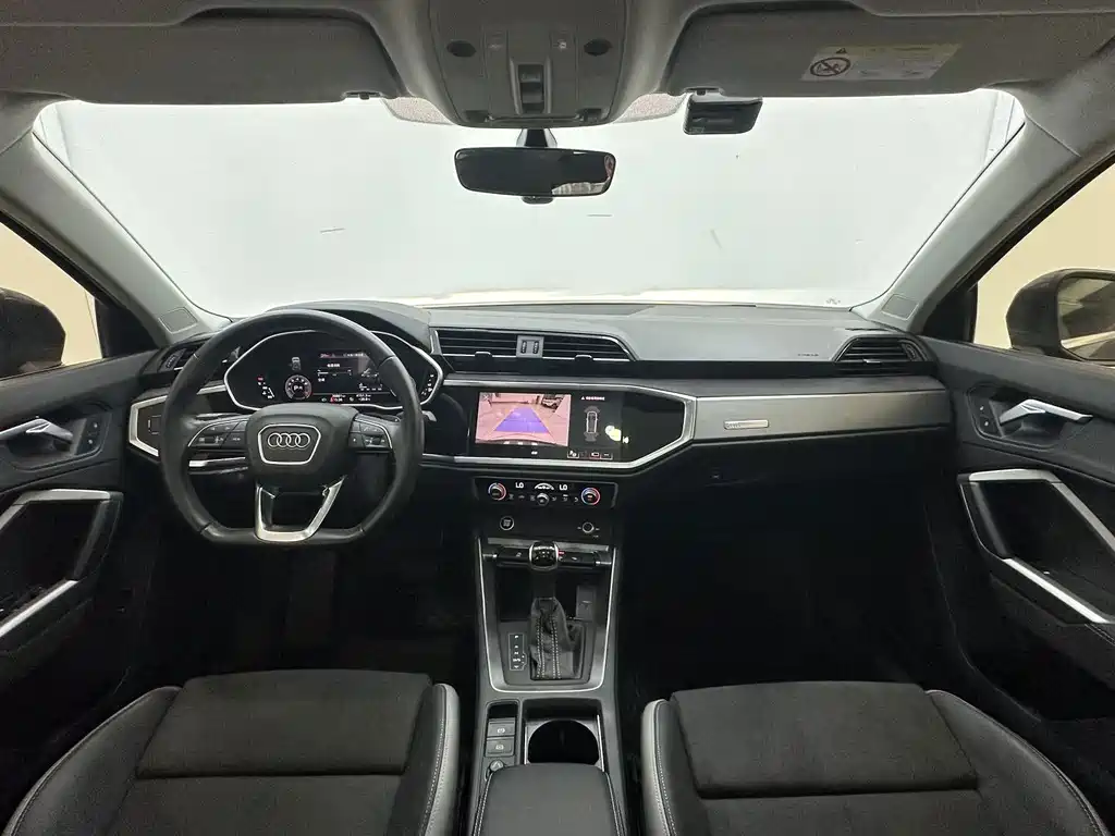 Audi Q3 2022 — фото 10