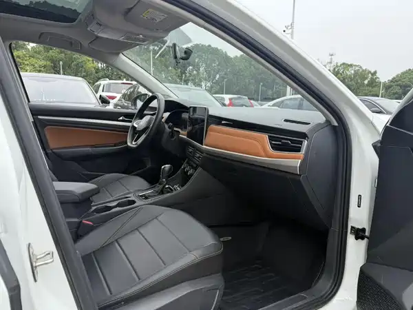 Volkswagen Bora 2024