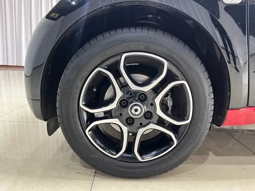 smart fortwo 2019 — фото 10