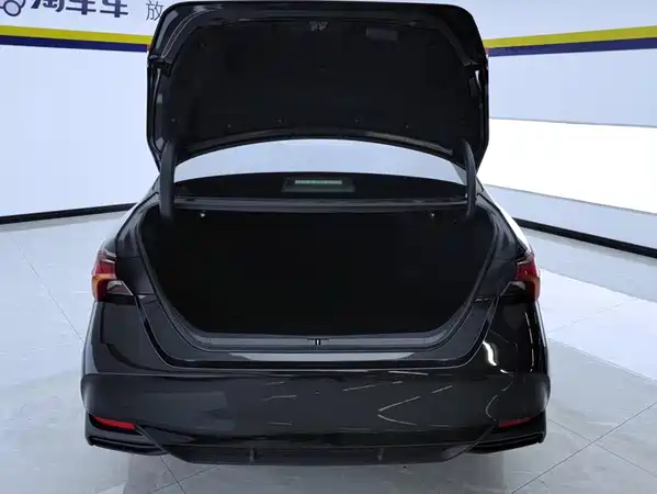 Toyota Avalon 2021