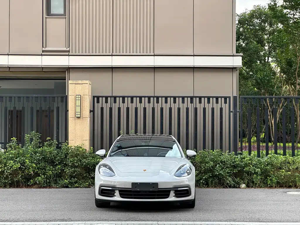 Porsche Panamera Hybrid 2019 — фото 5