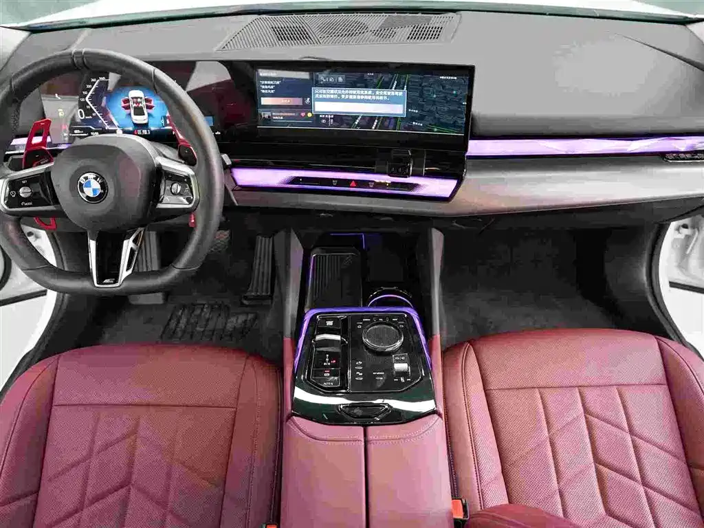 BMW 5 Series 2025 — фото 8