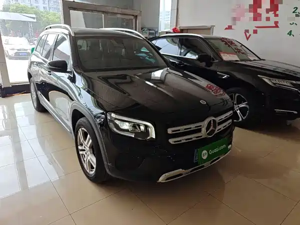 Mercedes-Benz GLB 2023