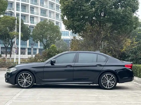 BMW 5 Series 2020