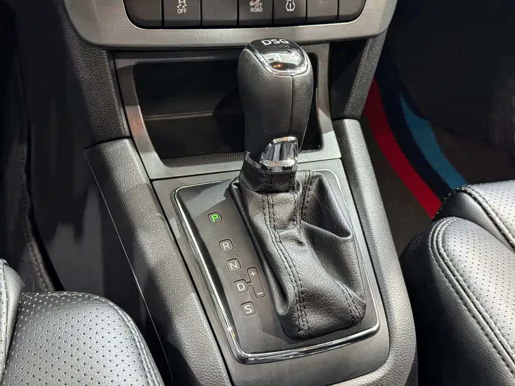 Skoda Yeti 2014 — фото 14
