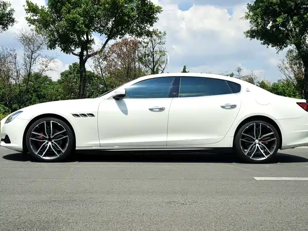 Maserati Quattroporte 2021