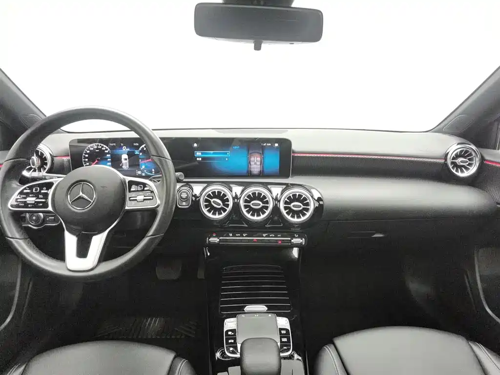 Mercedes-Benz A-Class 2020 — фото 5