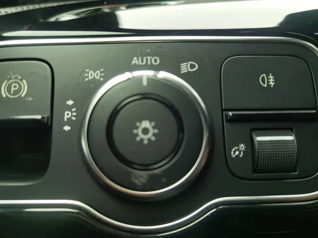 Mercedes-Benz A-Class 2020 — фото 21