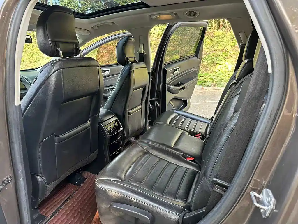 Ford Edge 2015 — фото 15