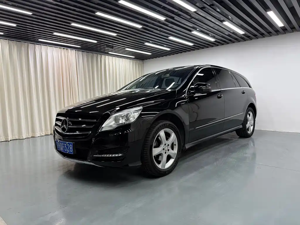 Mercedes-Benz R-Class 2016 — фото 1