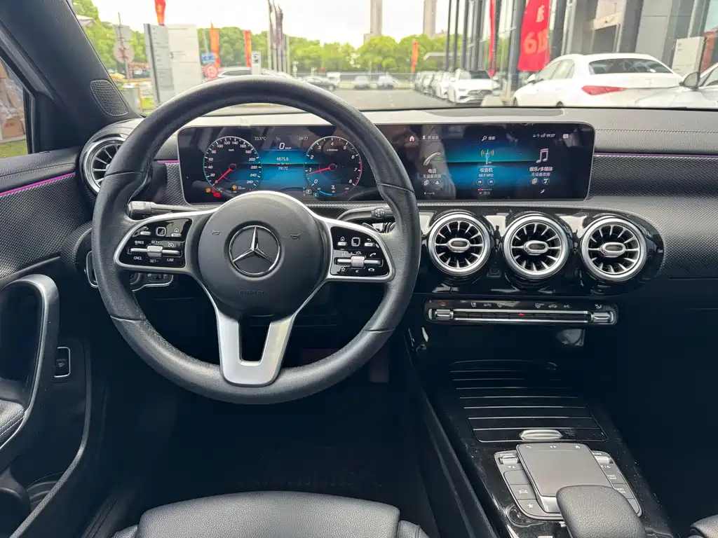 Mercedes-Benz A-Class 2020 — фото 11