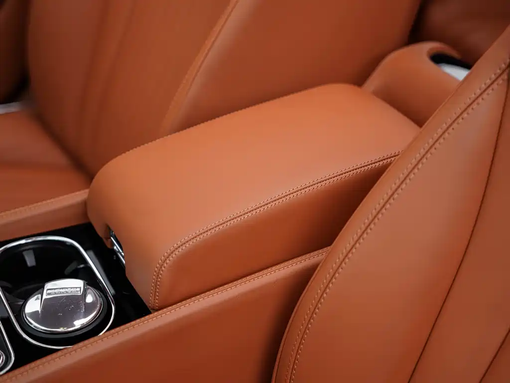Bentley Flying Spur 2018 — фото 42