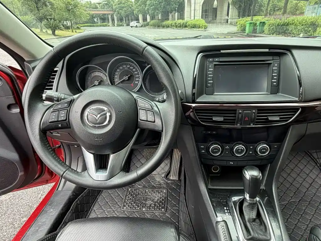 Mazda Atenza 2015 — фото 11