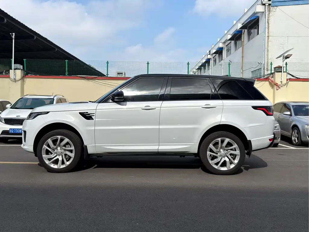 Land Rover Range Rover Sport 2018 — фото 15