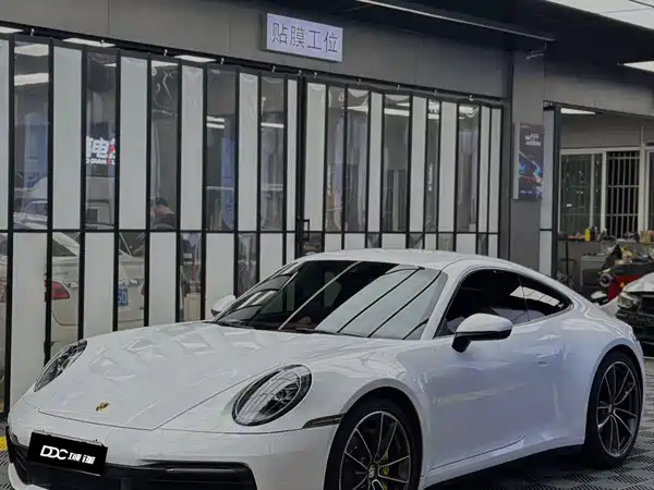 Porsche 911 2023