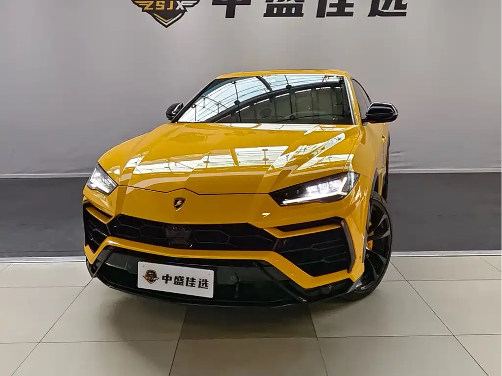 Lamborghini Urus 2022 — фото 1