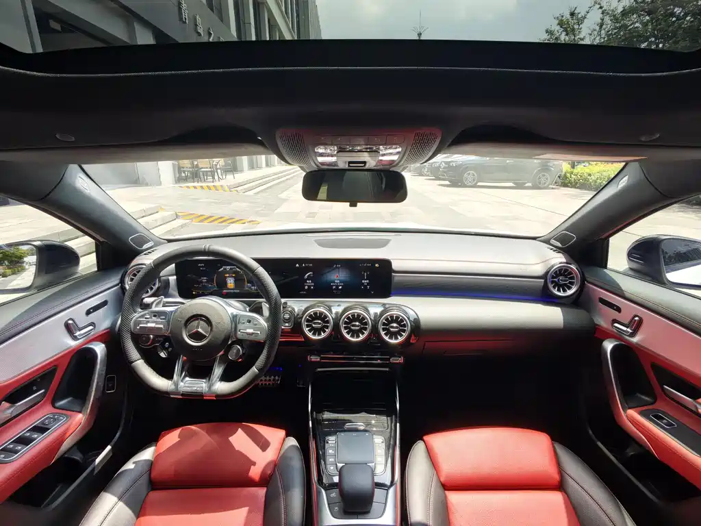 Mercedes-Benz A-Class AMG 2023 — фото 17