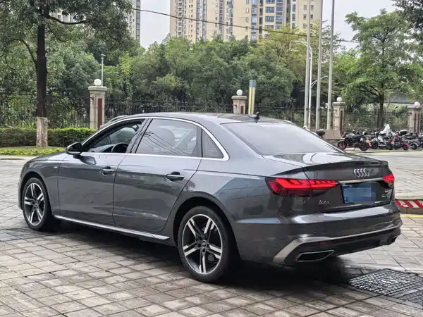 Audi A4L 2023
