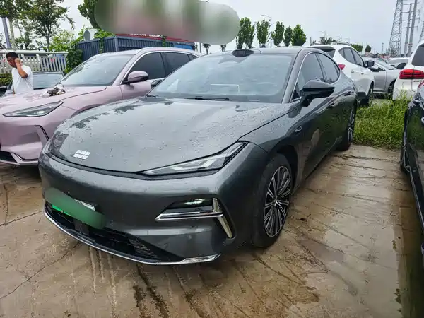 Geely Galaxy Starshine 8 2025