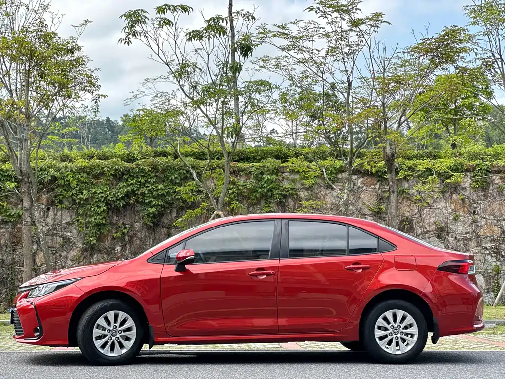 Toyota Corolla 2020 — фото 15