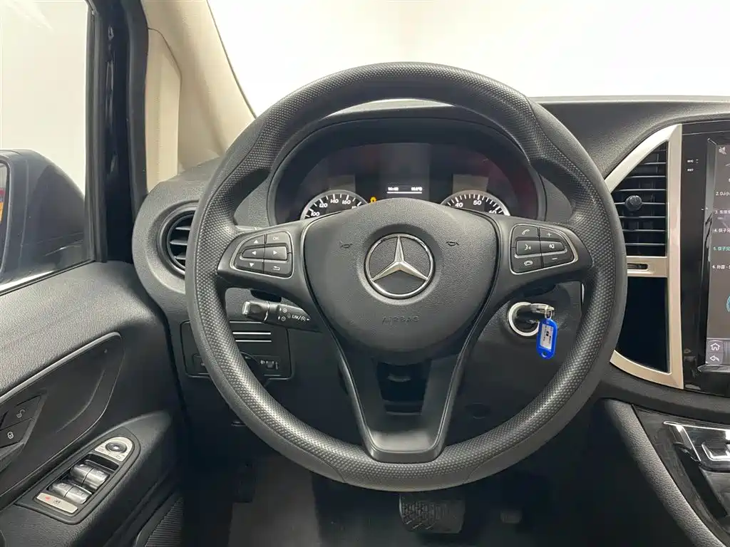 Mercedes-Benz Vito 2018 — фото 15
