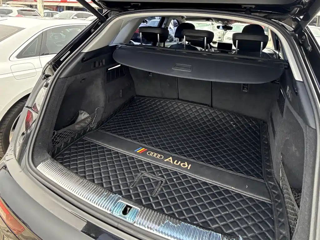 Audi Q5L 2020 — фото 18