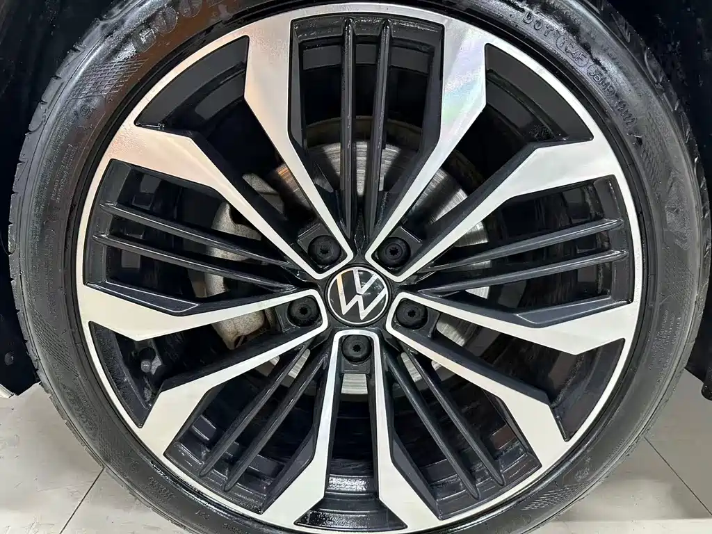Volkswagen Lamando 2019 — фото 13