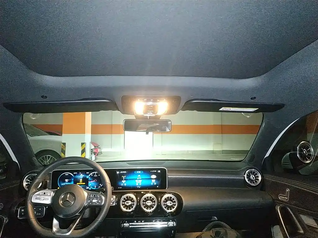 Mercedes-Benz A-Class 2020 — фото 15