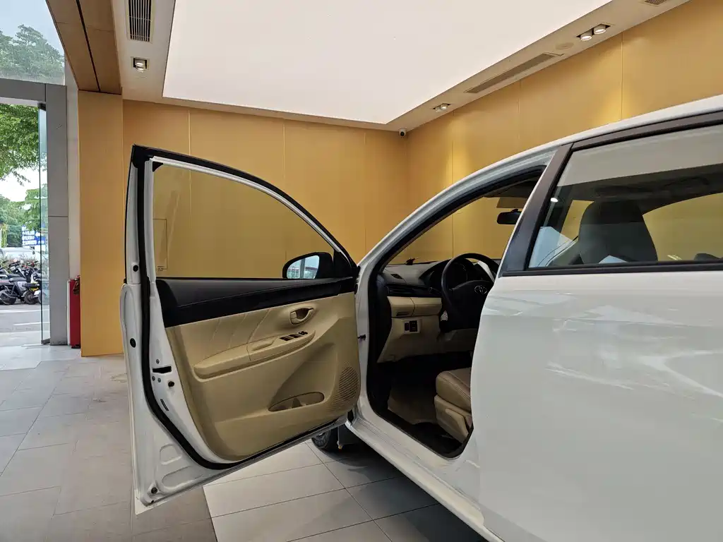 Toyota Vios FS 2017 — фото 8