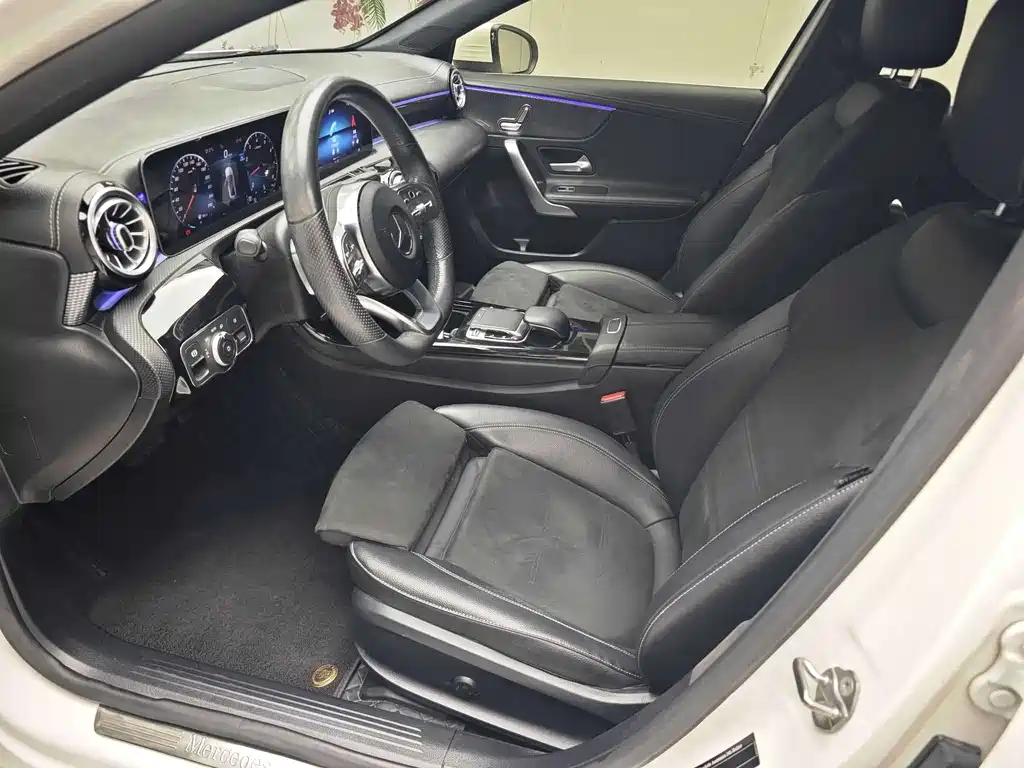 Mercedes-Benz A-Class 2020 — фото 5