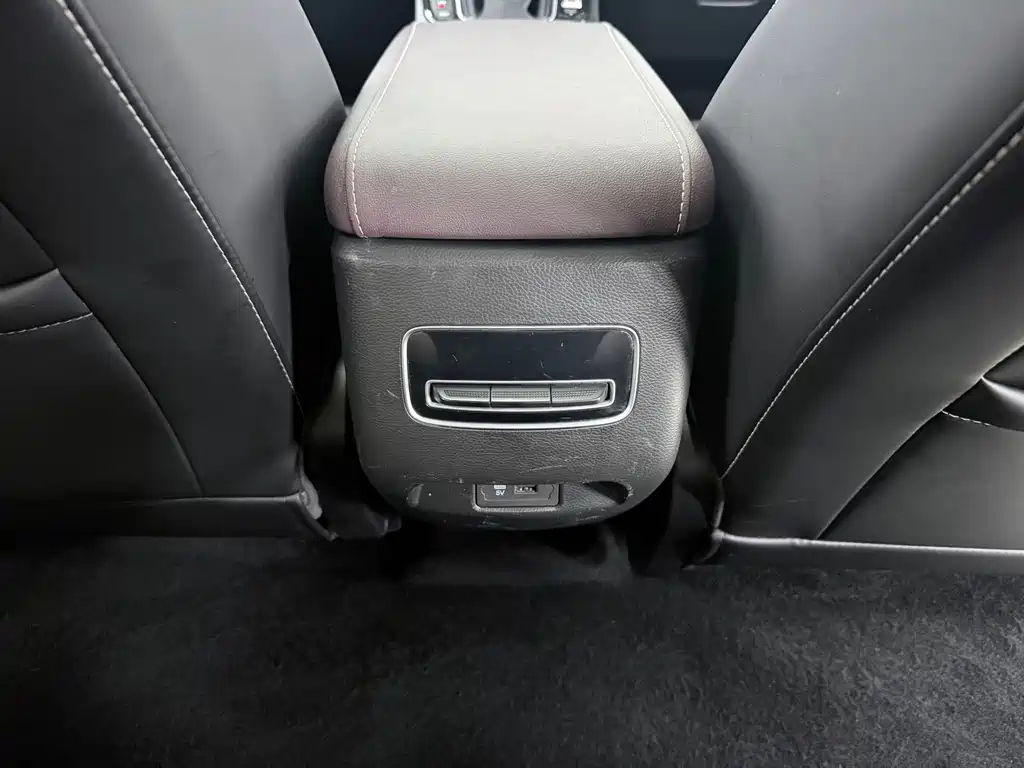 GAC Trumpchi M6 2022 — фото 19
