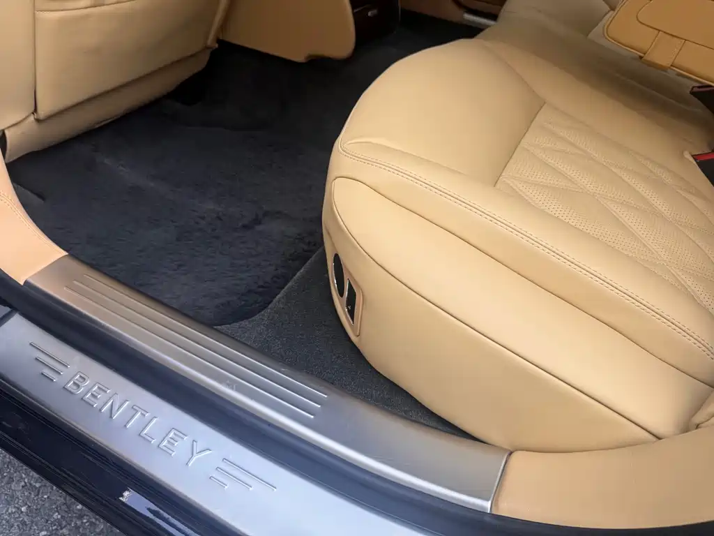 Bentley Flying Spur 2007 — фото 20