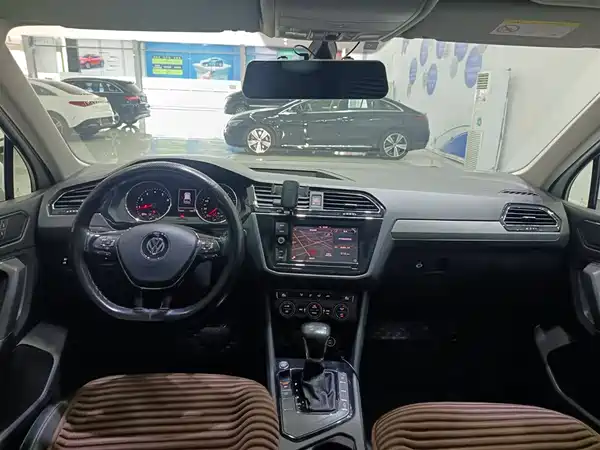 Volkswagen Tiguan L 2019