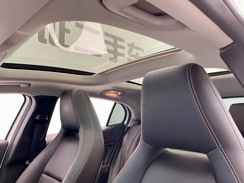 Mercedes-Benz GLA 2019 — фото 16