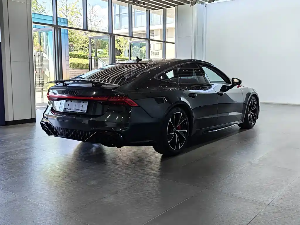 Audi A7 2021 — фото 18