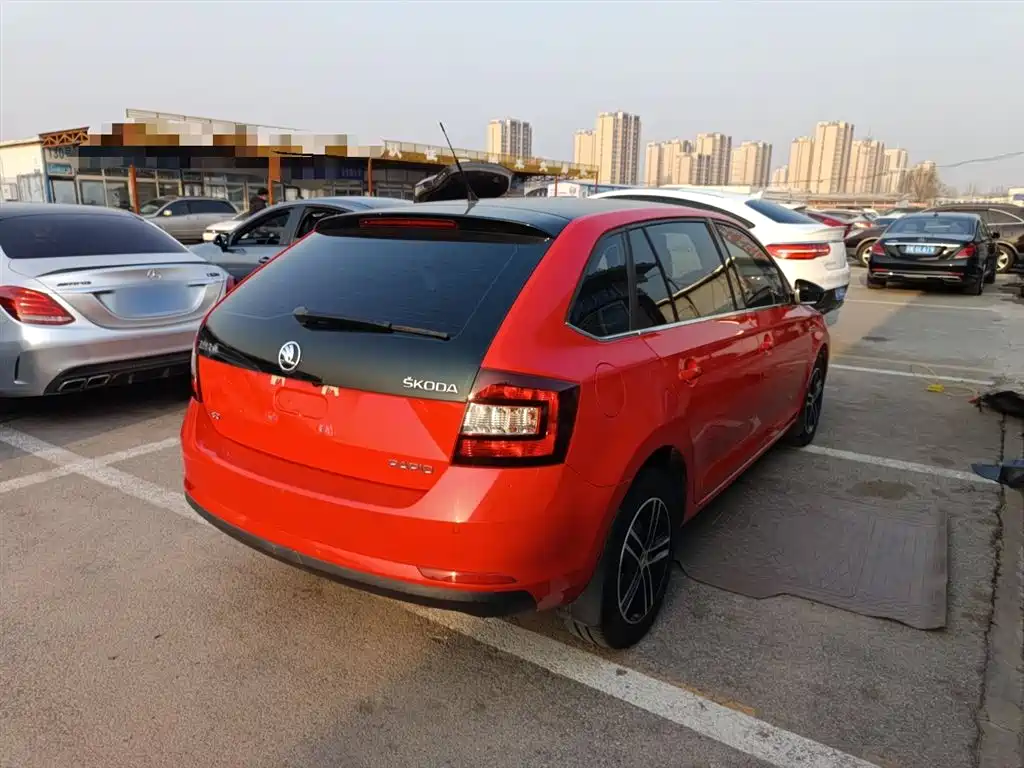 Skoda Rapid Spaceback 2016 — фото 5