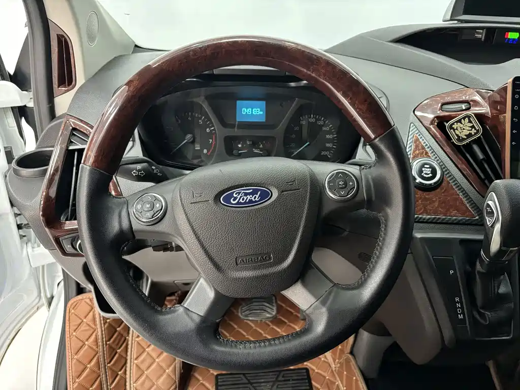 Ford Transit 2019 — фото 14
