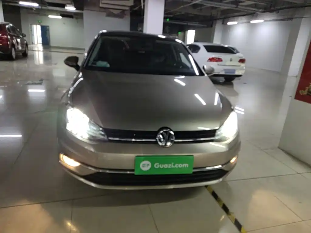 Volkswagen Golf 2020