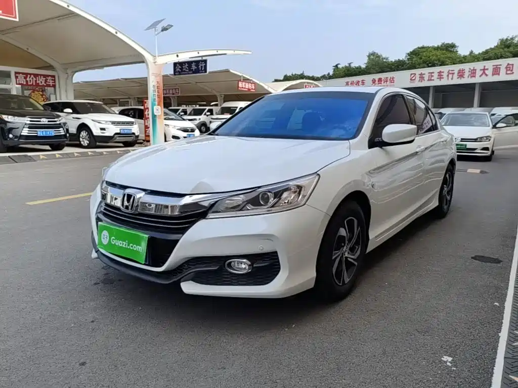 Honda Accord 2018 — фото 2
