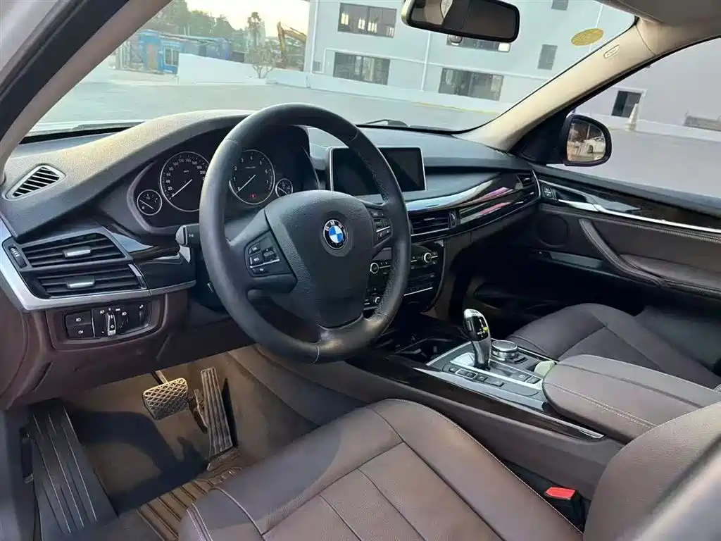 BMW X5 2016 — фото 15