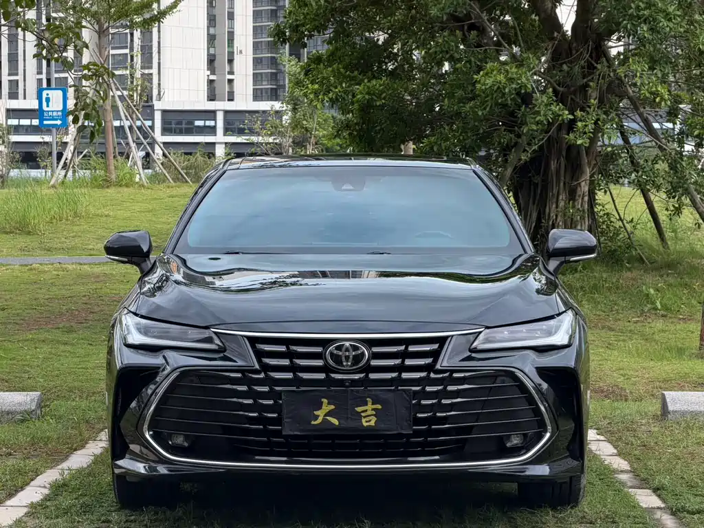 Toyota Avalon 2023 — фото 2