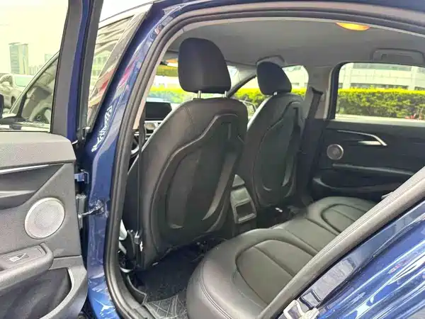 BMW 1 Series 2021